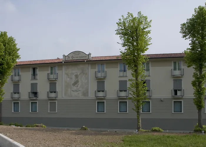Il Corazziere Hotel Merone